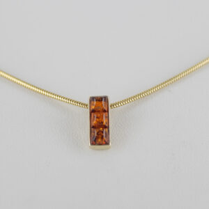 Italian Handmade Modern Elegant German Baltic Amber Pendant in 9ct Gold -GP0147 RRP£95!!!