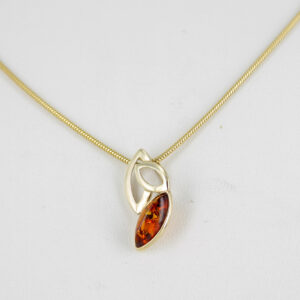 Italian Handmade Modern Elegant German Baltic Amber Pendant in 9ct Gold -GP0149 RRP£125!!!