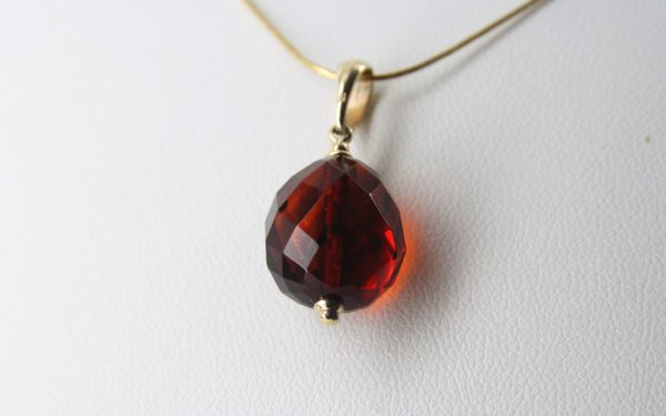 Italian Handmade German Amber Teardrop Pendant with 9ct solid Gold Loop GP0296 RRP£145!!!