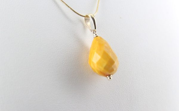 Italian Made Antique Butterscotch German Amber Pendant with 9ct solid Gold Loop GP0301 RRP£195!!!