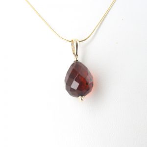 Italian Handcrafted Cherry German Amber Teardrop Pendant with 9ct solid Gold Loop GP0306 RRP£145!!!