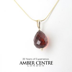 Italian Handcrafted Cherry German Amber Teardrop Pendant with 9ct solid Gold Loop GP0306 RRP£145!!!