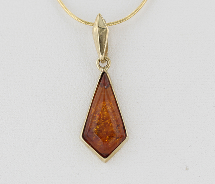 Italian Made Elegant German Amber Pendant in 9ct solid Gold -GP0064 RRP£125!!!