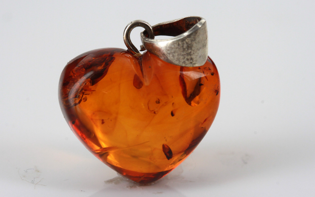 German Baltic Amber Heart Pendant in 925 Silver Hand Made PD070 RRP£35!!