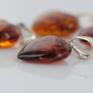 Gorgeous German Cognac Baltic Amber Heart Shaped Pendant PD075 Av 15mm x 15mm RRP£20!!!