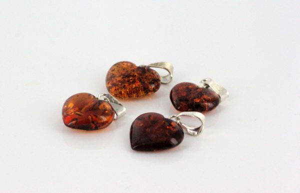 Gorgeous German Cognac Baltic Amber Heart Shaped Pendant PD075 Av 15mm x 15mm RRP£20!!!