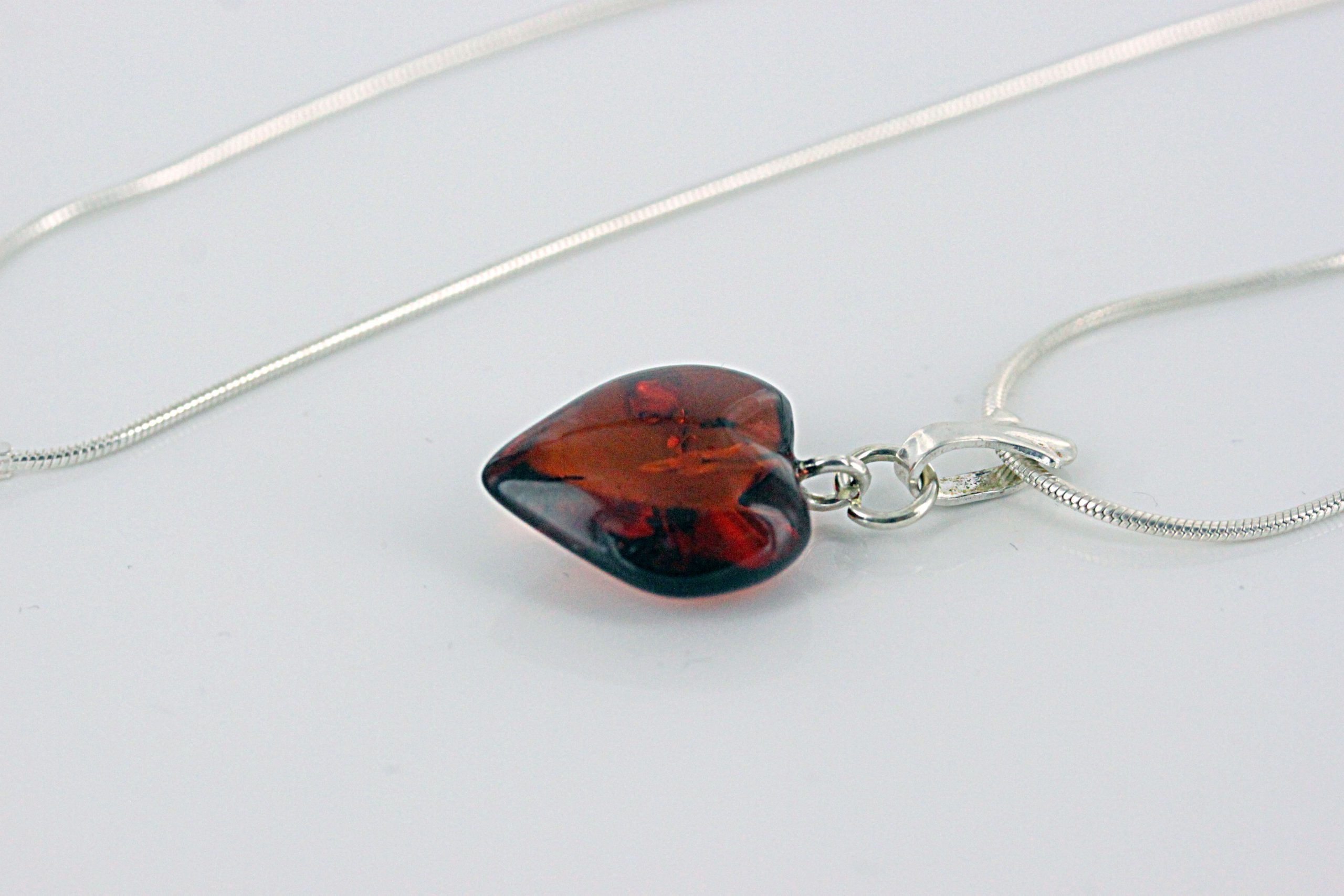 Baltic Amber Heart Shaped Pendant With Shell Loop PD076 RRP£20!!!