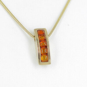 Italian Made Elegant Modern German Baltic Amber Pendant in 9ct Gold -GP0116 RRP£275!!!