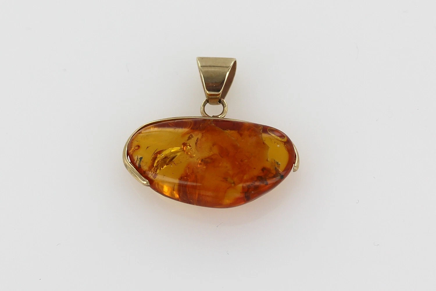 Italian Handmade Baltic Amber Pendant With Wasp, Long legged Flies, Fungus Gnat in 9ct solid Gold GPR062 RRPĀ£995!!! - Image 13