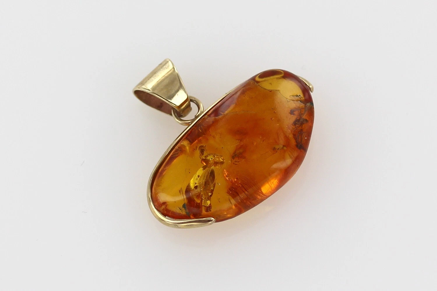 Italian Handmade Baltic Amber Pendant With Wasp, Long legged Flies, Fungus Gnat in 9ct solid Gold GPR062 RRPĀ£995!!! - Image 9