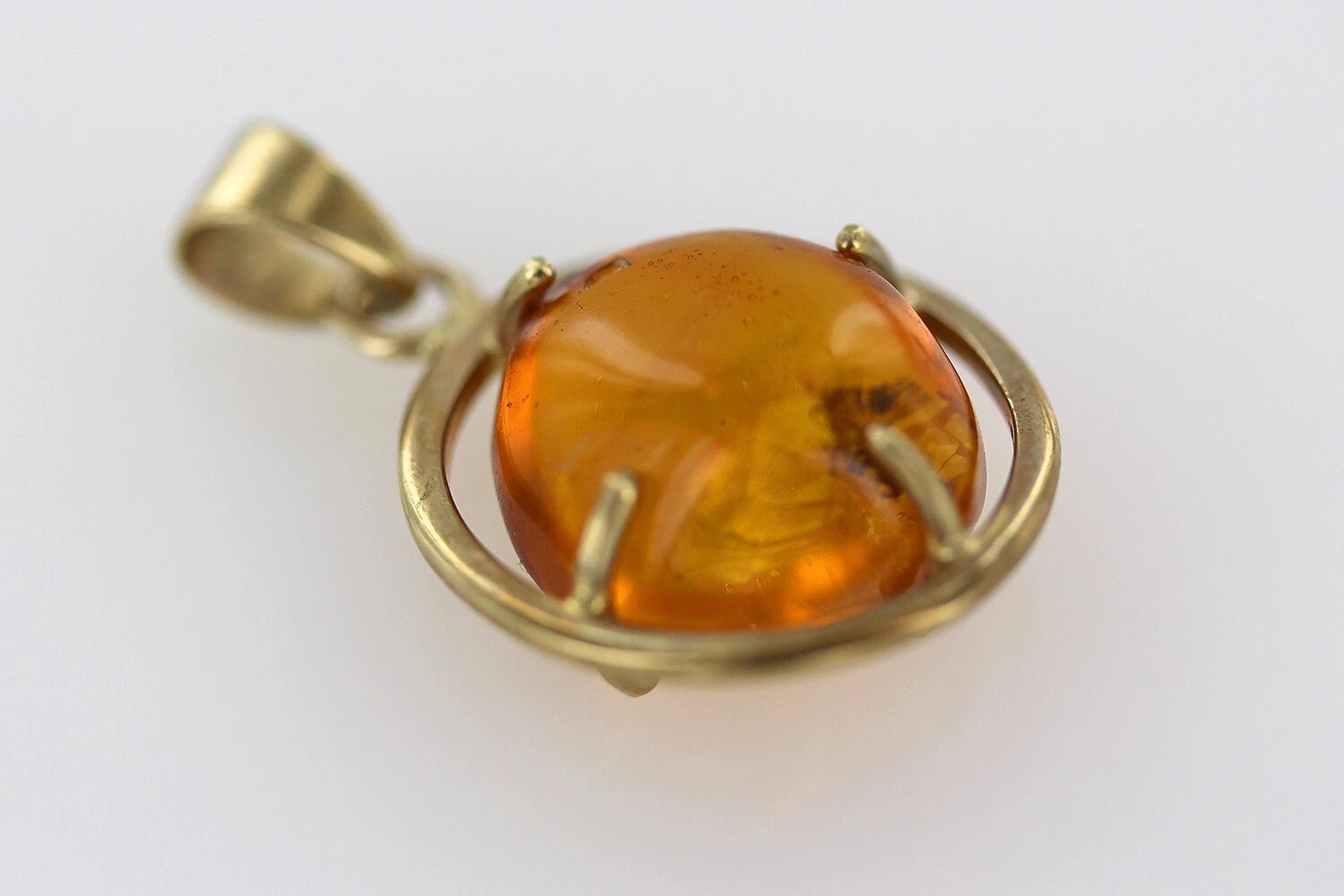Italian Handmade Dominican Amber Pendant With Beetle in 9ct solid Gold GPR071 RRPĀ£495!!! - Image 9